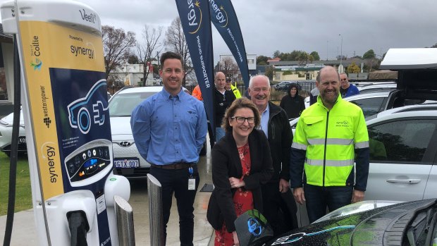Western Power’s Adam Leed, Collie Shire President Sarah Stanley, Member for Collie Preston Mick Murray MLA and Synergy CEO Jason Waters at the Collie fast charger launch.