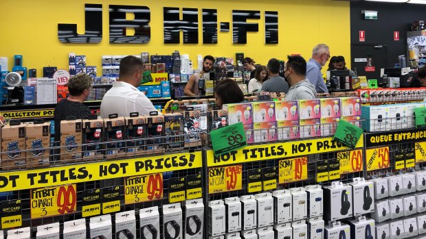 JB Hi-Fi won't be paying any rent on its expanded Melbourne store until close to Christmas.