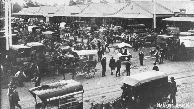 Christmas 1907: Since it opened in December 1857, Victoria Market has been a magnet for Christmas shoppers. 