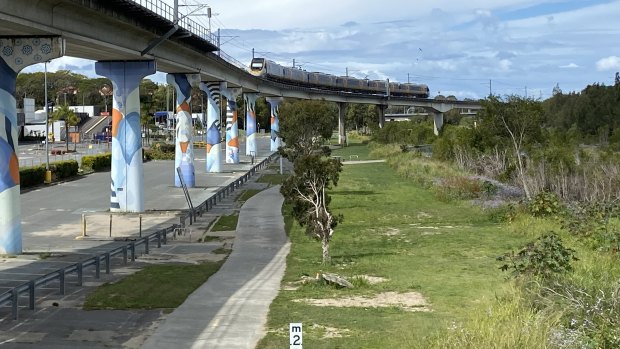 The lower portion of the Toombul Shopping Centre car park should be given back to Brisbane City Council, a state MP says.