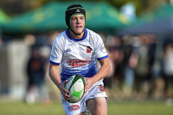 A Manly under 15s player at the NSW Youth 7s State Championships.