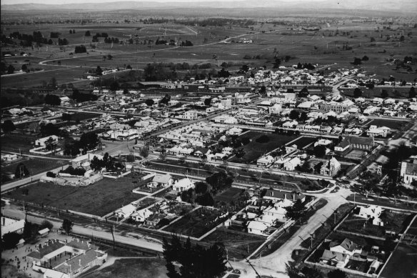An aerial view of Traralgon in 1964.