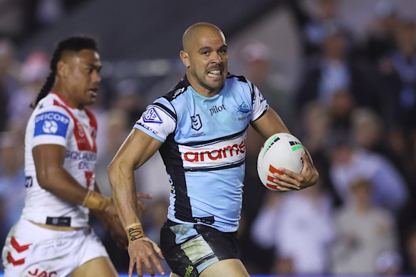 Will Kennedy streaks away for a try.