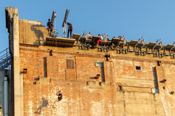 Vertigo diners can walk or drop down after their meal.