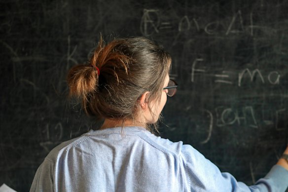 A Western Australian decision to lower its teaching qualification standard and mutual recognition agreements is allowing unqualified teachers to work in Victorian and NSW classrooms.