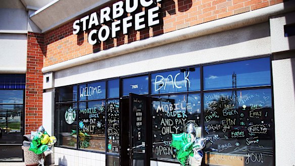 A Starbucks Coffee business in Bloomington, Minnesota where customers can pick up their online orders at curbside.