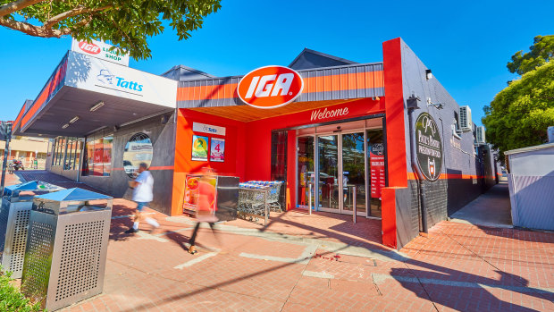 A Supa IGA owned by the Corcoris family sold under the hammer.
