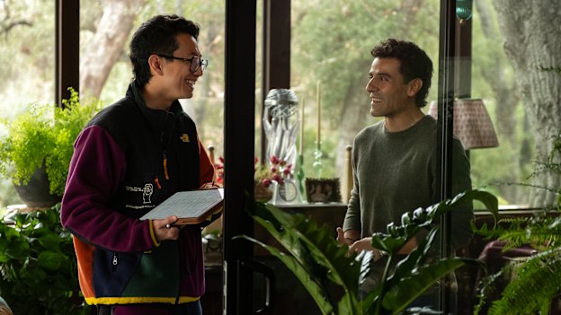 Executive producer/writer Lee Sung Jin (left) and Oscar Isaac behind the scenes of Beef.