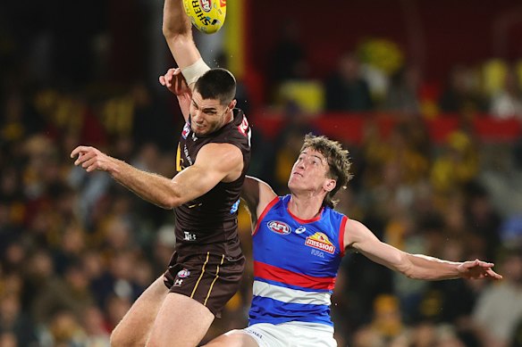 Ned Reeves in action against Louis Emmett.