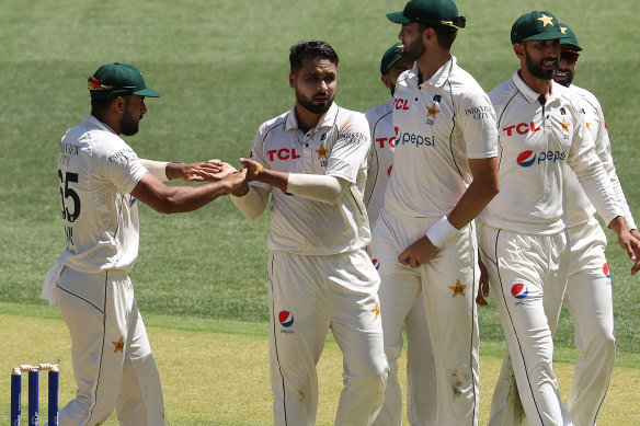 Pakistan celebrate Faheem Ashraf’s breakthrough.