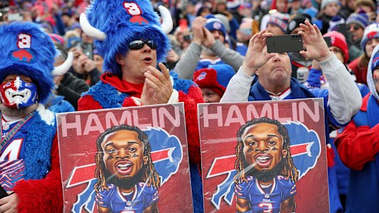  Buffalo Bills fans at Orchard Park.
