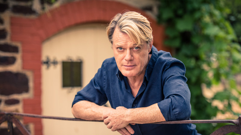 Eddie Izzard Being Transgender Made It Tricky To Have A