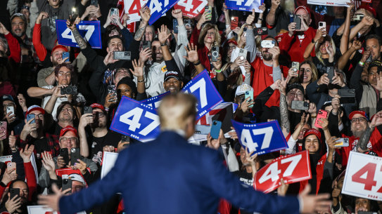 Those seeking to curry favor with the incoming Trump administration, including foreign nationals, now have the opportunity to donate to its transition effort without their names or potential conflicts becoming public.