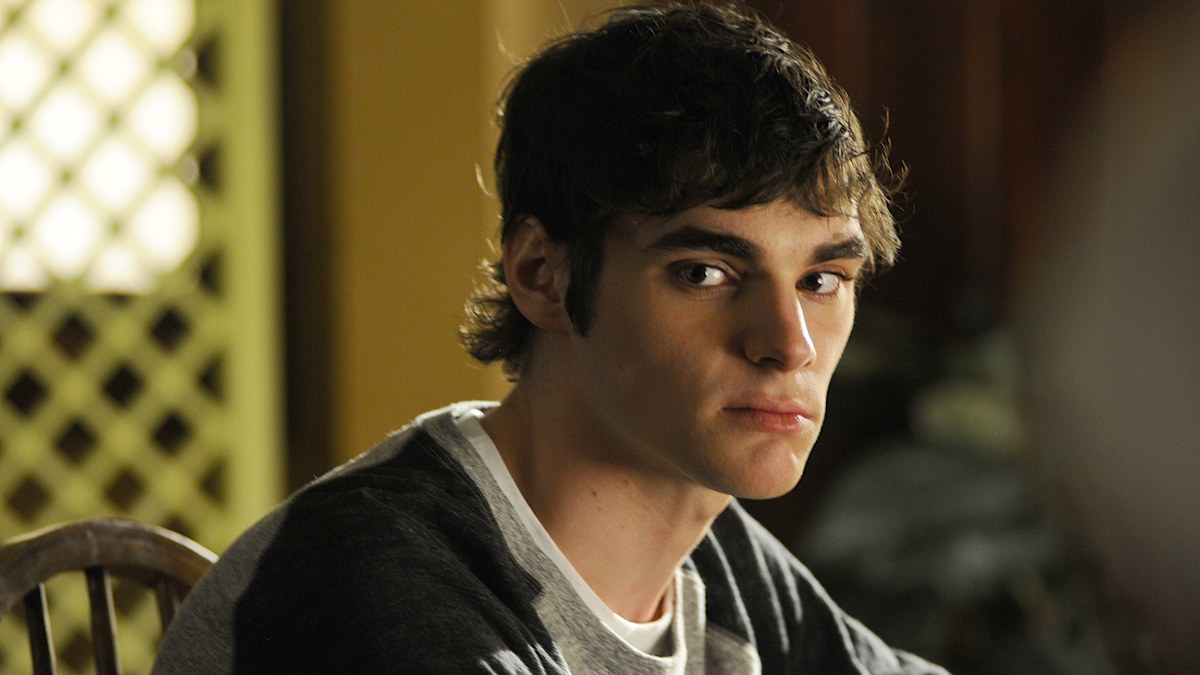 Breaking Bad actor RJ Mitte dies in Texas at age 34