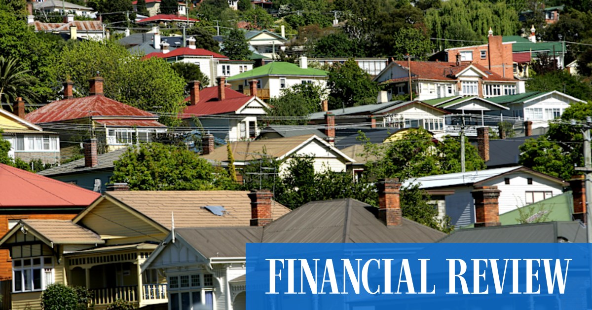 Earlier, bigger rate rise could trigger sharper house price falls - Vimarsana News