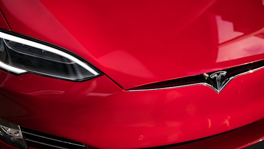 Inside the Tesla factory: Burning cash, and trying not to burn out