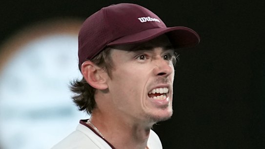 Alex de Minaur está em sua segunda quarta consecutiva nas quartas de final do Aberto da Austrália.