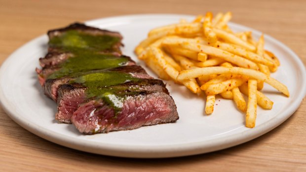 Steak frites.