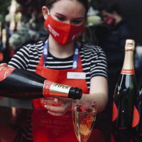 The Australian Open has re-signed champagne house Piper-Heidsieck as a sponsor.  