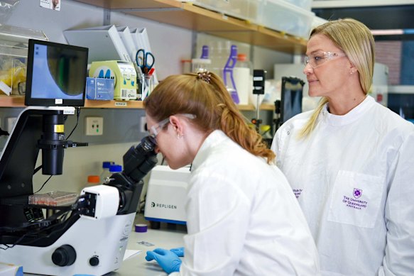 UQ neuroscientist and biochemist Dr Merja Joensuu (right) made an accidental discovery that could lead to a new treatment for common viruses. 