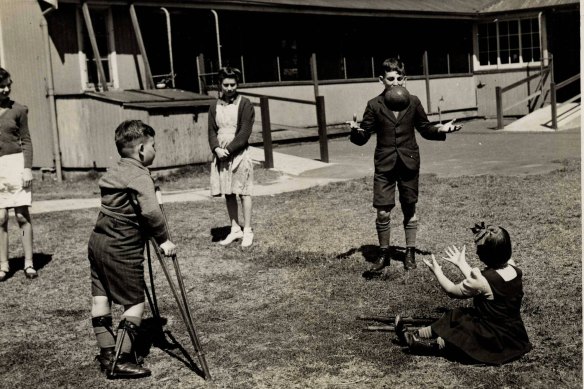A scene from the Fred Birks school in 1946.
