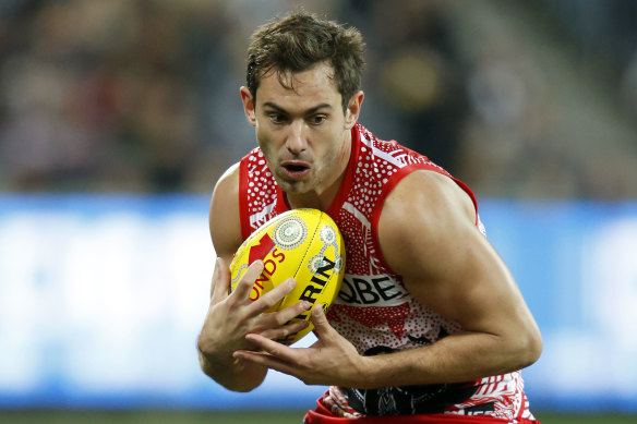 Former Swan and Cat Dan Menzel will play in the SANFL this year.