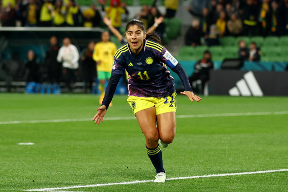 Catalina Usme scores for Colombia.