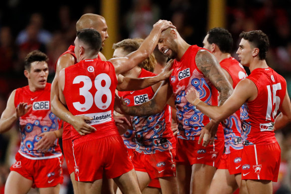 Lance Franklin and the Swans celebrate.