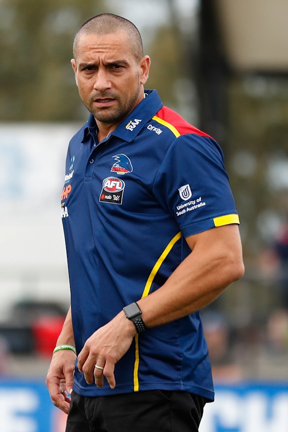 The Crows have tried to rebuild the relationships with legendary player Andrew McLeod.