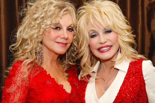 Stella Parton and Dolly Parton attend Stella Parton’s Red Tent Women’s Conference 2014 at the Doubletree Hotel Downtown on April 18, 2014 in Nashville, Tennessee.