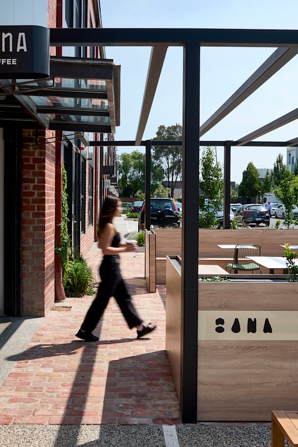 Outside Sana.