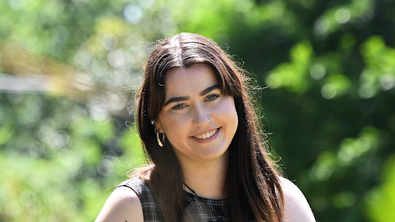 Generacija Z se prej identificira kot LGBTQ+, kar prinaša pozitivne in negativne posledice