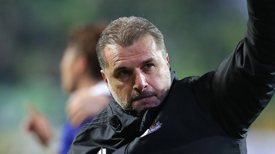Ange Postecoglou celebrates after Yokohama F. Marinos' win.