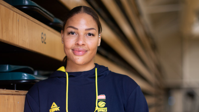 Liz Cambage Signs With Southside Flyers Returns To Wnbl
