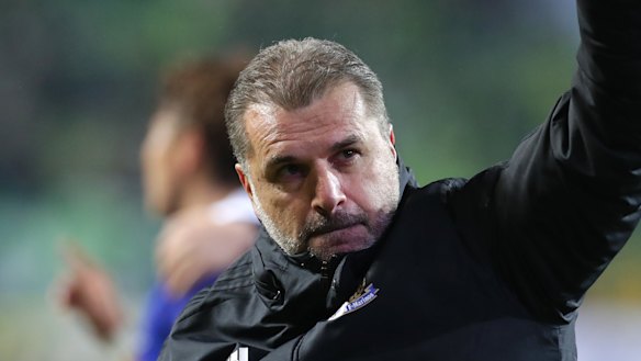 Ange Postecoglou celebrates after Yokohama F. Marinos' win.