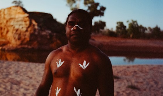 Winner of the documentary competition: Derik Lynch in Marungka Tjalatjunu (Dipped in Black)