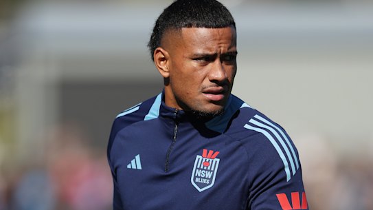 Stephen Crichton não participou do primeiro treino dos Blues.