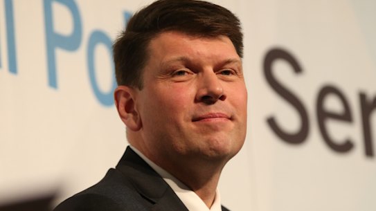 AGL says it remains committed to closing Liddell power plant in 2022