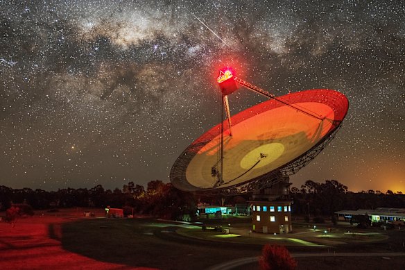 Murriyang, CSIRO’s Parkes radio telescope, looked helped track Orion.