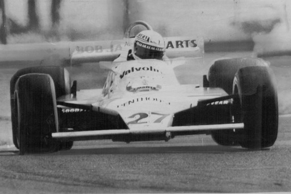 Alan Jones driving  on his way to winning the 1980 Australian Grand Prix at Calder on November 16, 1980.