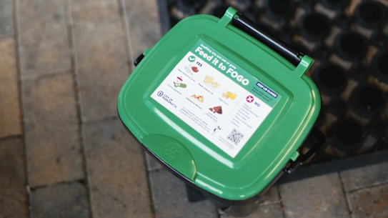 The City of Parramatta provided a FOGO kitchen caddy for use.