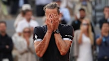 Alexander Zverev reacts to winning the French Open.