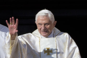 Liar: Retired Pope breaks promise to 'hide from the world', releases controversial book 55b09e3b1a9b72ad004412a6813b8c543632f7d7