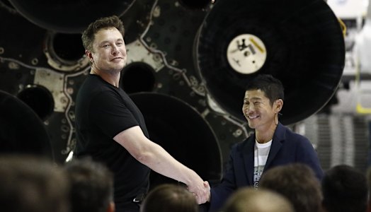 SpaceX CEO Elon Musk (left) with billionaire Yusaku Maezawa.