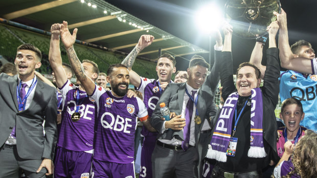 Perth Glory chairman Tony Sage, with the  Premiers' Plate in hand, wants a home-and-away finals series.