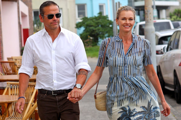 Lachlan and Sarah Murdoch in Bondi.