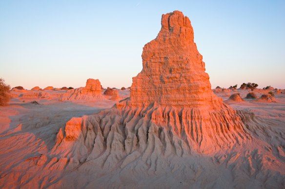 Lake Mungo and its unique formations.