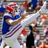 Jeremy Crawshaw in action for the Florida Gators.