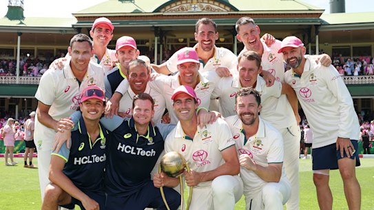 Australia celebrates the Border-Gavaskar Trophy. 