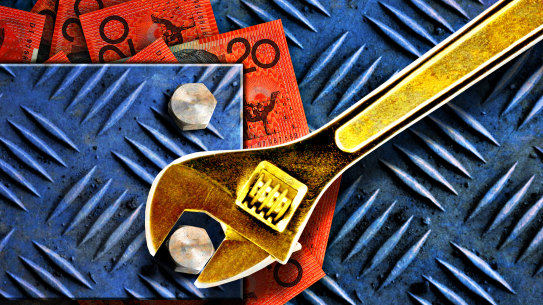 Smaller DIY super funds that invest predominately in cash and term deposits underperform other DIY super funds and large super funds